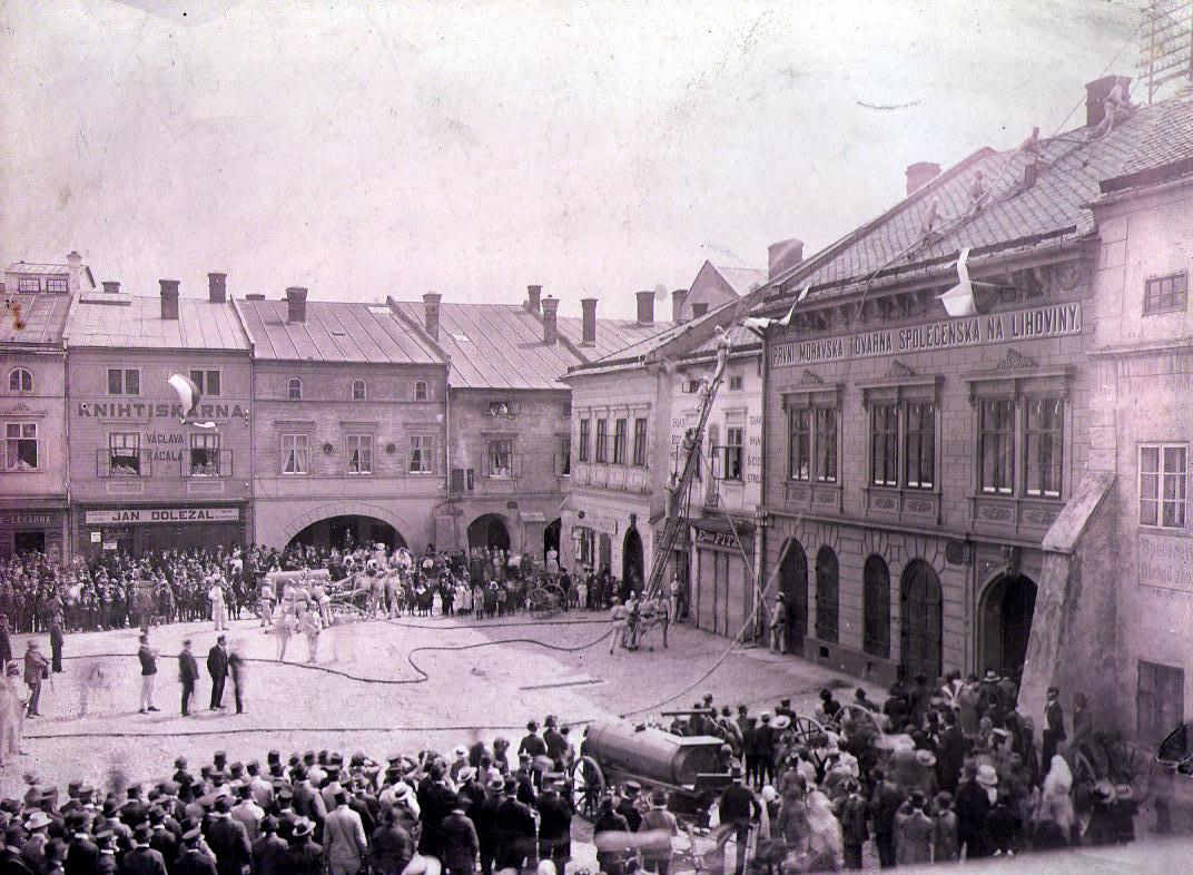 cviceni_namesti_1911.JPG